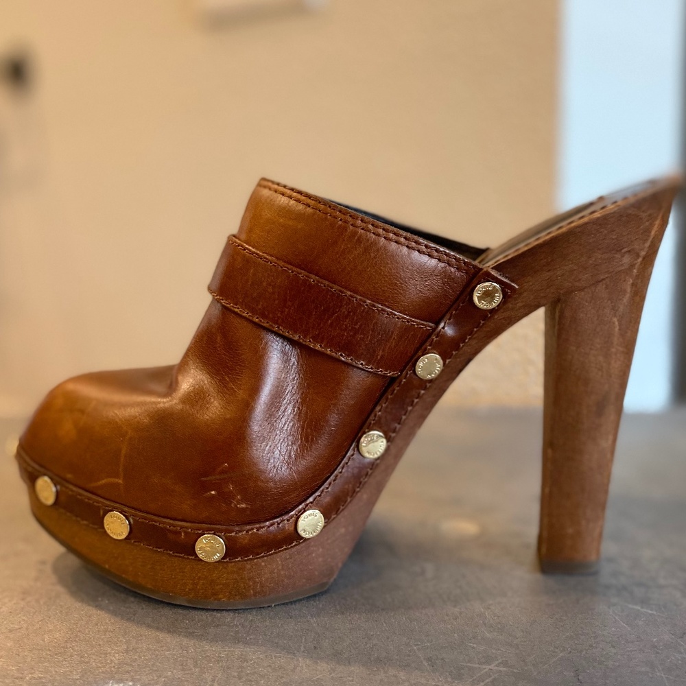 Louis Vuitton Leather Clogs - Picture 10 of 16